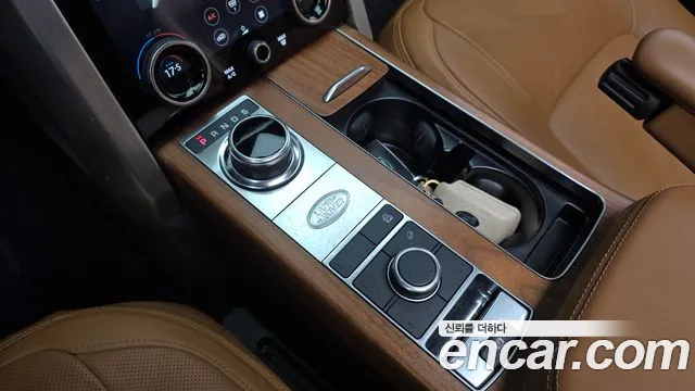 Land Rover Range Rover — Фото автомобиля 9