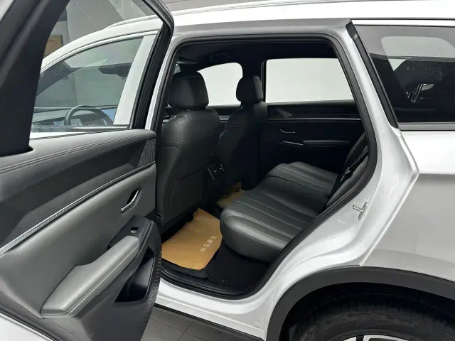 BYD Song Pro — Фото автомобиля 7