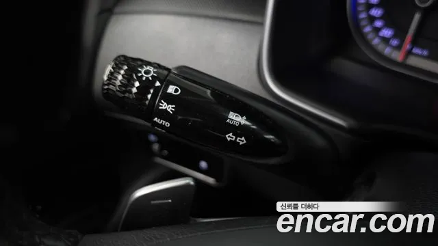 Hyundai Tucson Tucson (NX4) Дизель 2.0 2WD — Фото автомобиля 16