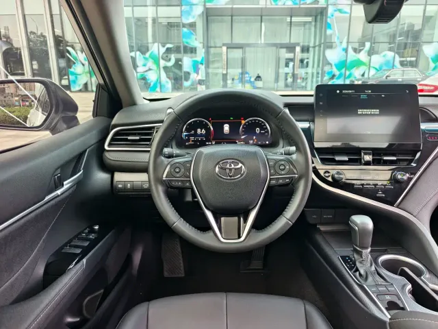 Toyota Camry — Фото автомобиля 15