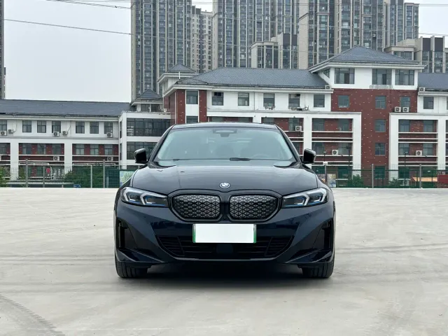 BMW i3 — Фото автомобиля 2