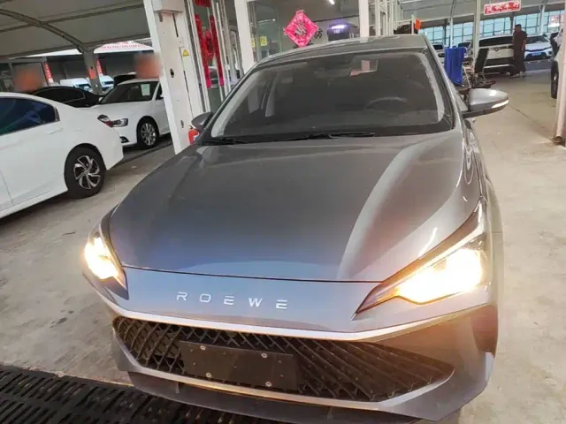 Roewe i5 — Фото автомобиля 2