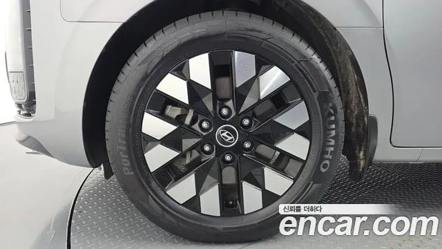 Hyundai Staria — Фото автомобиля 6