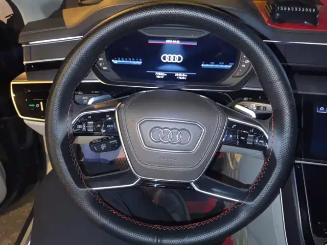 Audi A8 — Фото автомобиля 15