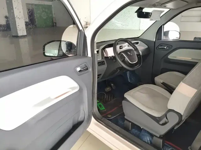 Wuling Hongguang Mini EV — Фото автомобиля 15