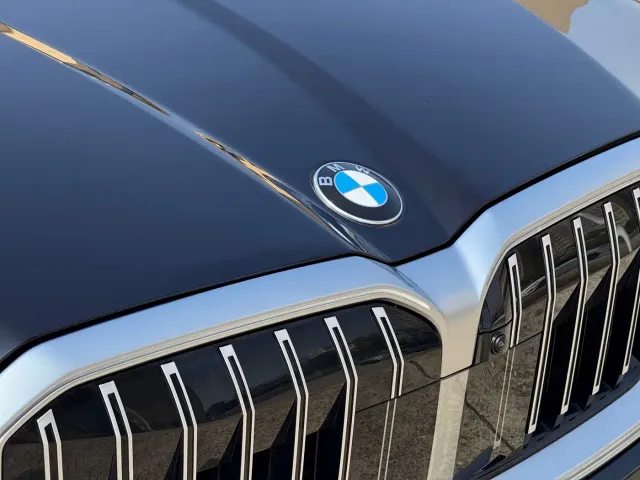 BMW 5 Series — Фото автомобиля 13