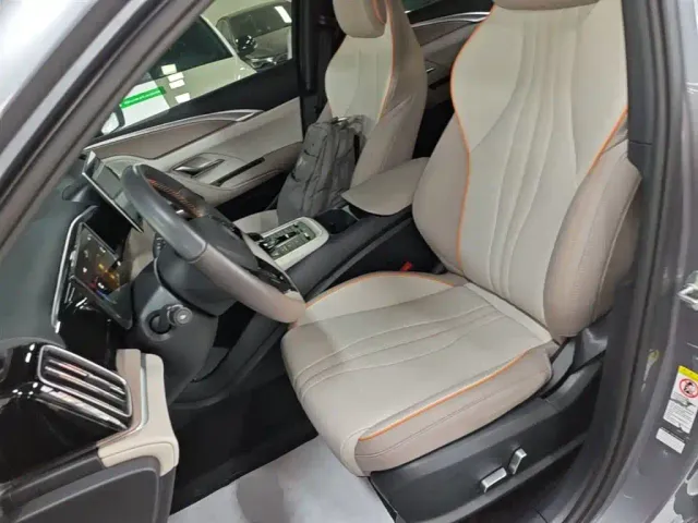 BYD Song Pro — Фото автомобиля 10