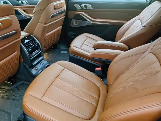 BMW X7 — Фото автомобиля 9