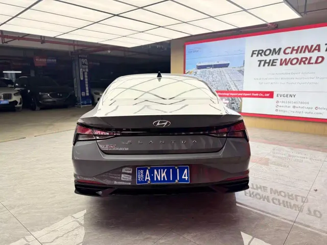Hyundai Elantra — Фото автомобиля 6