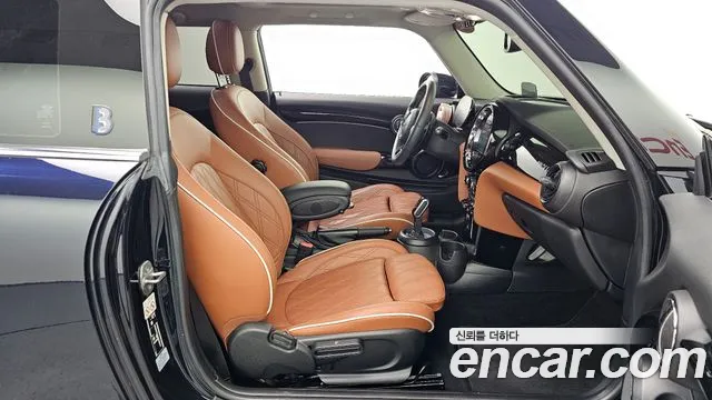 Mini Cooper — Фото автомобиля 11