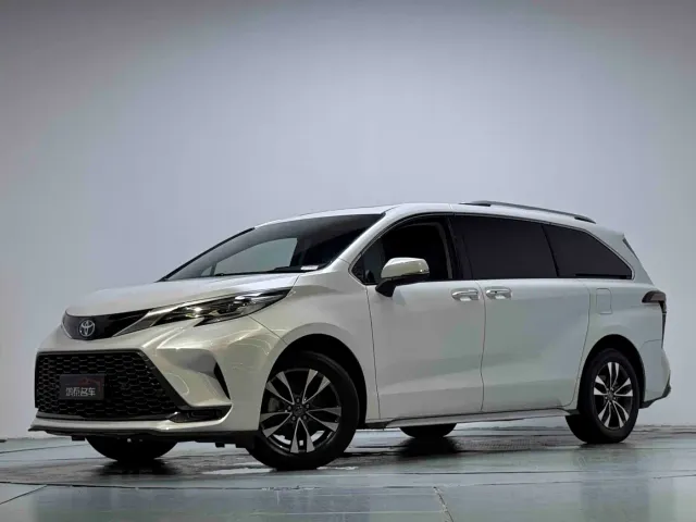 Фотография автомобиля — Toyota Granvia