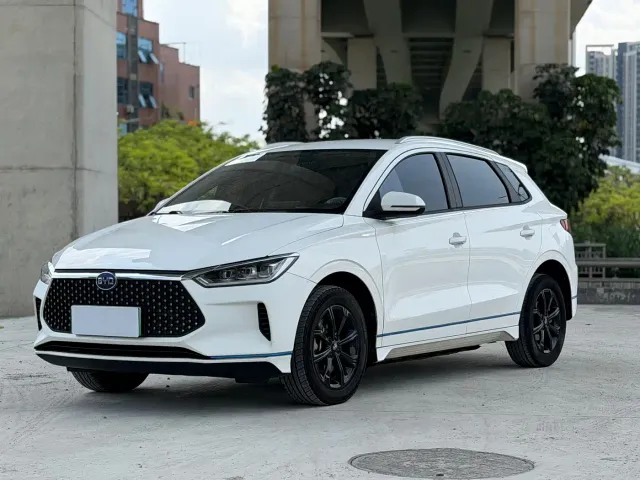 Фотография автомобиля — BYD e2