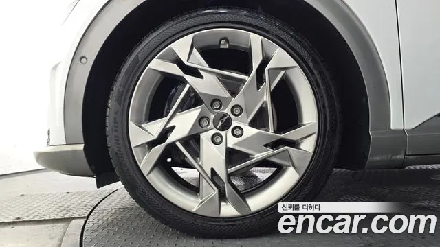 Genesis GV60 — Фото автомобиля 4