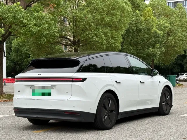 Li Auto i6 — Фото автомобиля 6