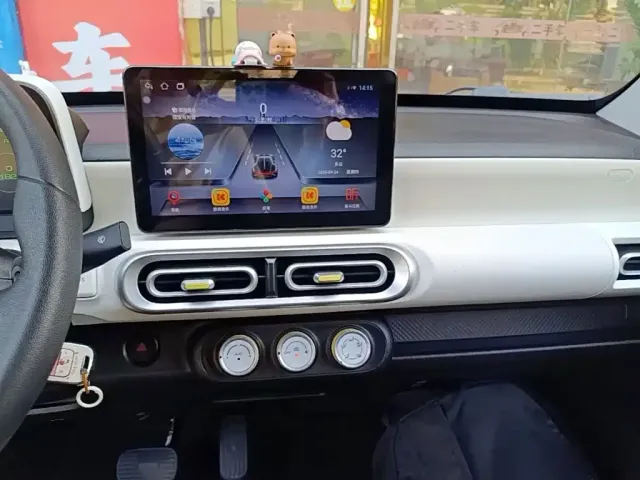 Wuling Hongguang Mini EV — Фото автомобиля 12