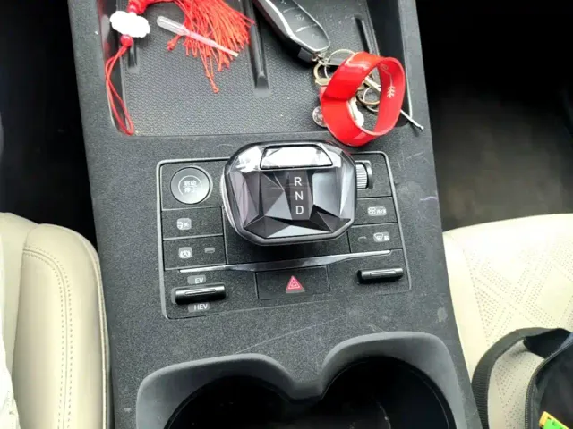 BYD Qin PLUS — Фото автомобиля 13