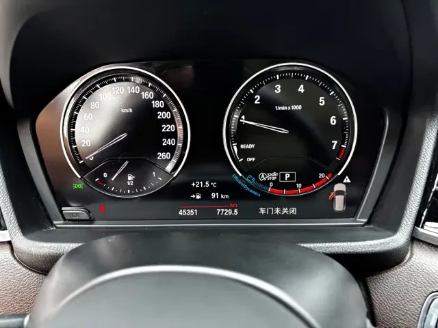 BMW X1 — Фото автомобиля 9