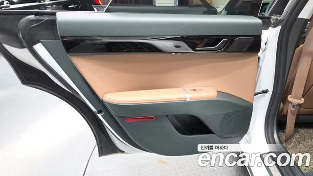 Hyundai Grandeur GN7 — Фото автомобиля 14