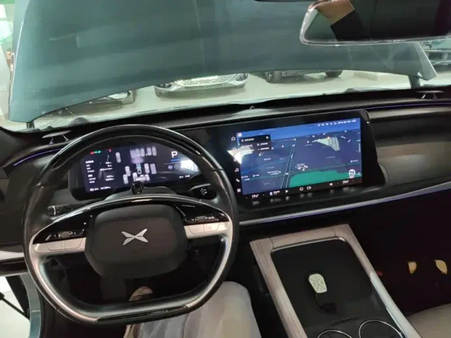 Xpeng P7 — Фото автомобиля 9