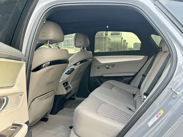BYD Han — Фото автомобиля 6