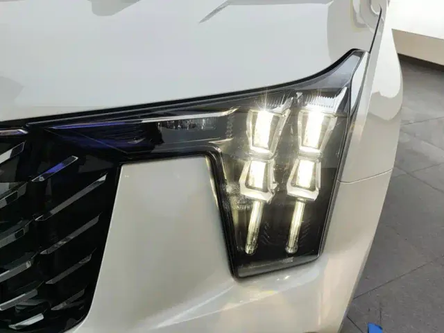 GAC Trumpchi GS8 — Фото автомобиля 5