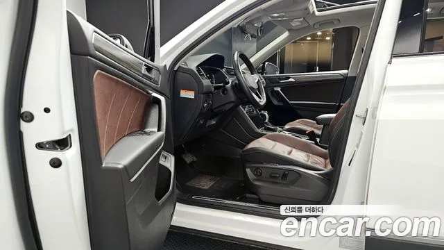 Volkswagen Tiguan — Фото автомобиля 10