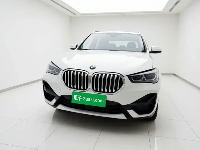 BMW X1 — Фото автомобиля 2