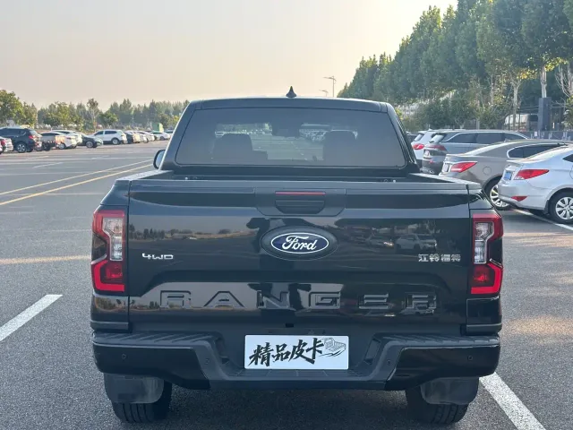 Ford Ranger — Фото автомобиля 14