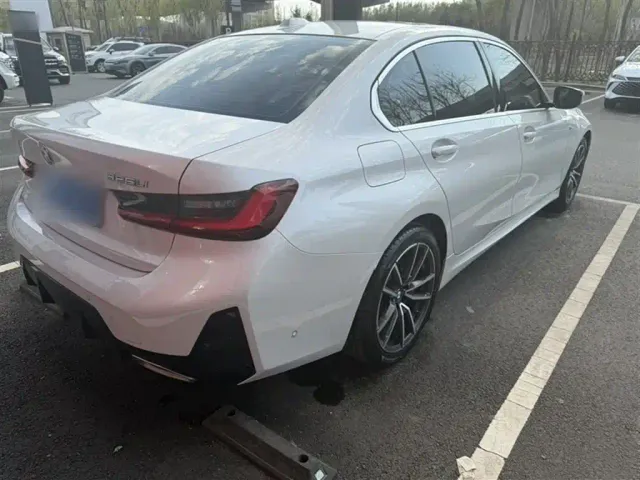 BMW 3 Series — Фото автомобиля 5