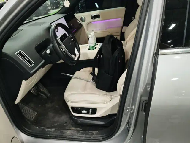 Li Auto L7 — Фото автомобиля 14