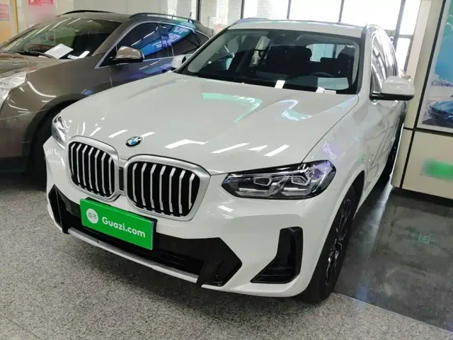 Фотография автомобиля — BMW X3