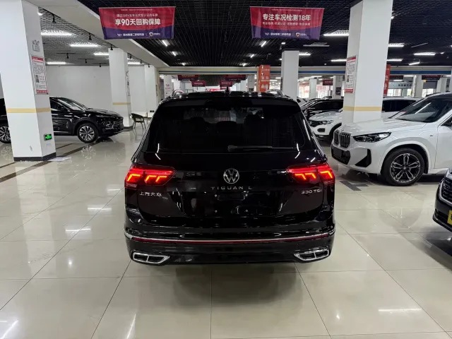Volkswagen Tiguan L — Фото автомобиля 11