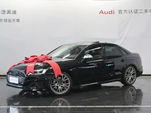 Audi S4 — Фото автомобиля 3