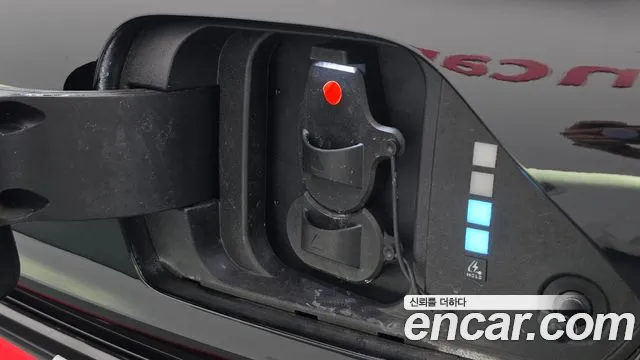 Hyundai Kona SX2 — Фото автомобиля 18