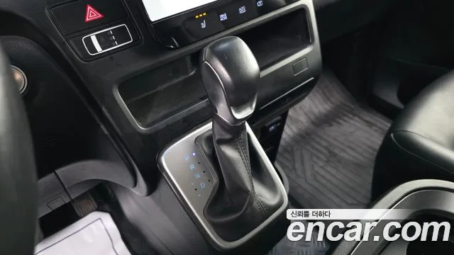Hyundai Staria Staria Карго 5 мест — Фото автомобиля 9