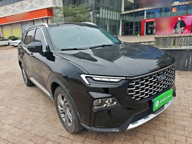 Ford Lingrui — Фото автомобиля 3