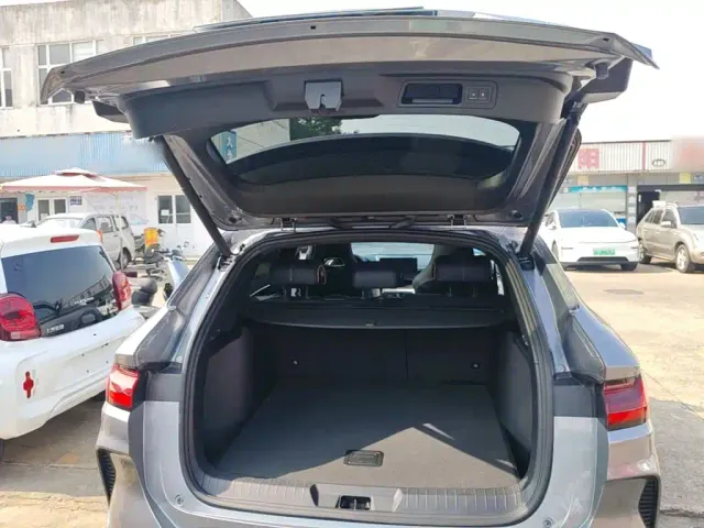 BYD Song PLUS — Фото автомобиля 18