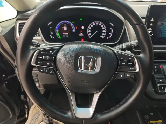 Honda Odyssey — Фото автомобиля 10