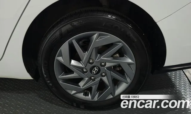 Hyundai Avante — Фото автомобиля 6