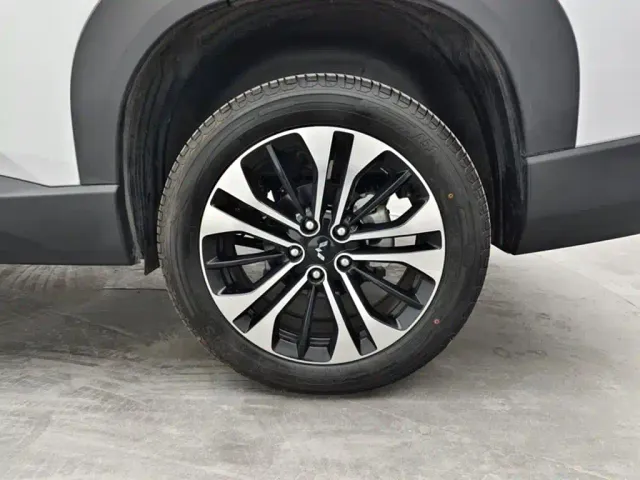 Wuling Starlight 560 — Фото автомобиля 12