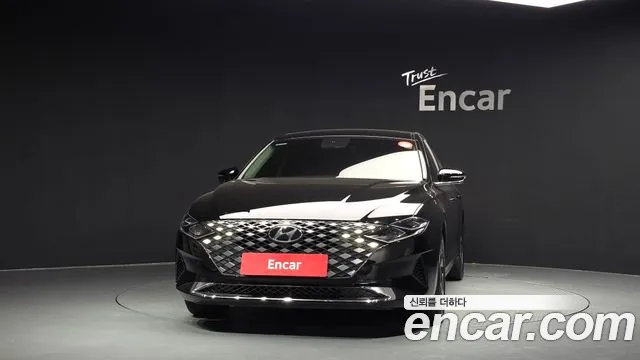Hyundai Grandeur — Фото автомобиля 3