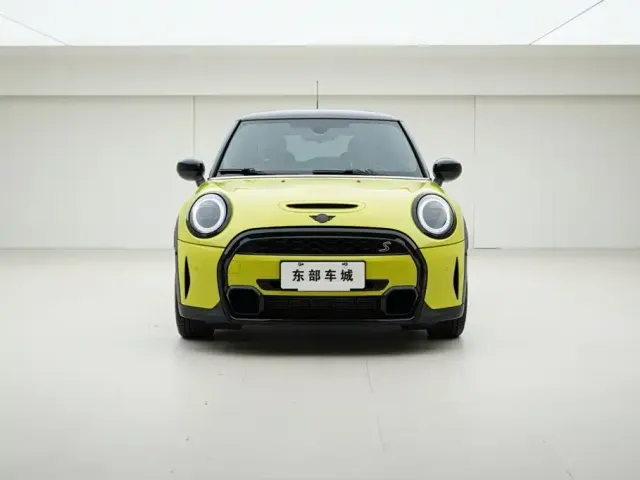 MINI MINI 2023 Facelift 2.0T COOPER S Artist — Фото автомобиля 2