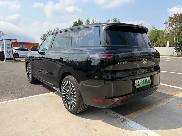 IM Motors LS8 — Фото автомобиля 14