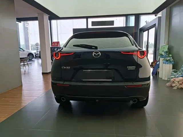 Mazda CX-30 — Фото автомобиля 5
