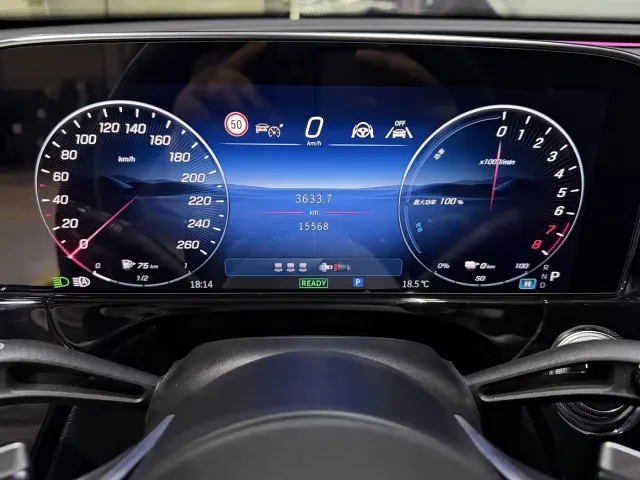 Mercedes-Benz E-Class — Фото автомобиля 6