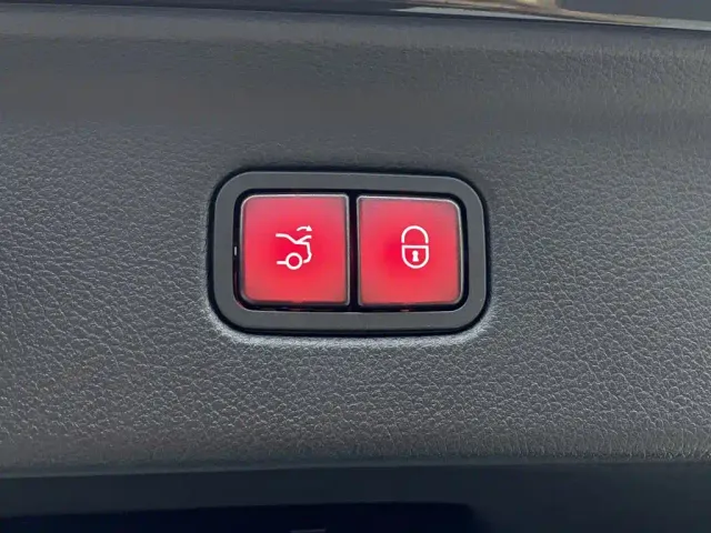 Mercedes-Benz S-Class — Фото автомобиля 24