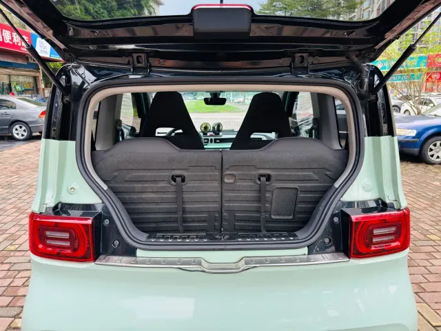Wuling Hongguang Mini EV — Фото автомобиля 14
