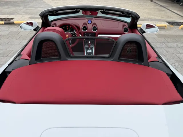 Porsche 718 — Фото автомобиля 12