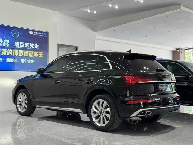 Audi Q5L — Фото автомобиля 4