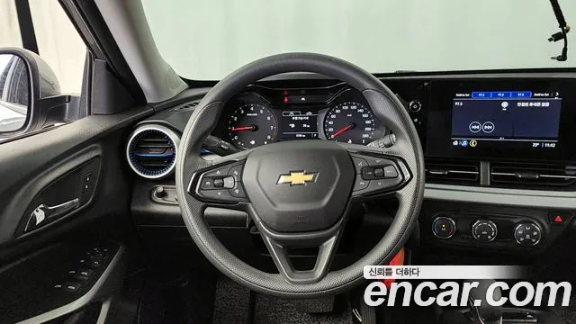 ChevroletGMDaewoo Trax Trax Кроссовер — Фото автомобиля 12